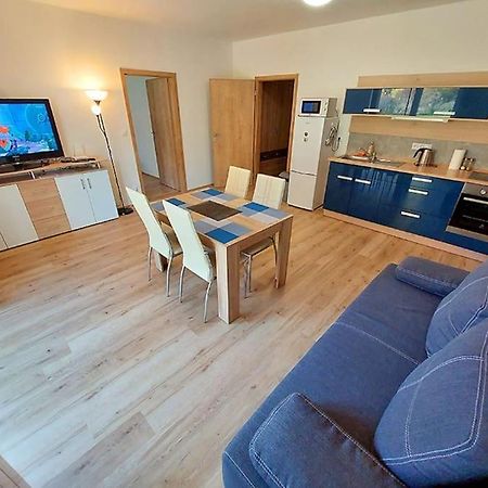 Moderni Apartman Horni Marsov - By Alka Eksteriør bilde