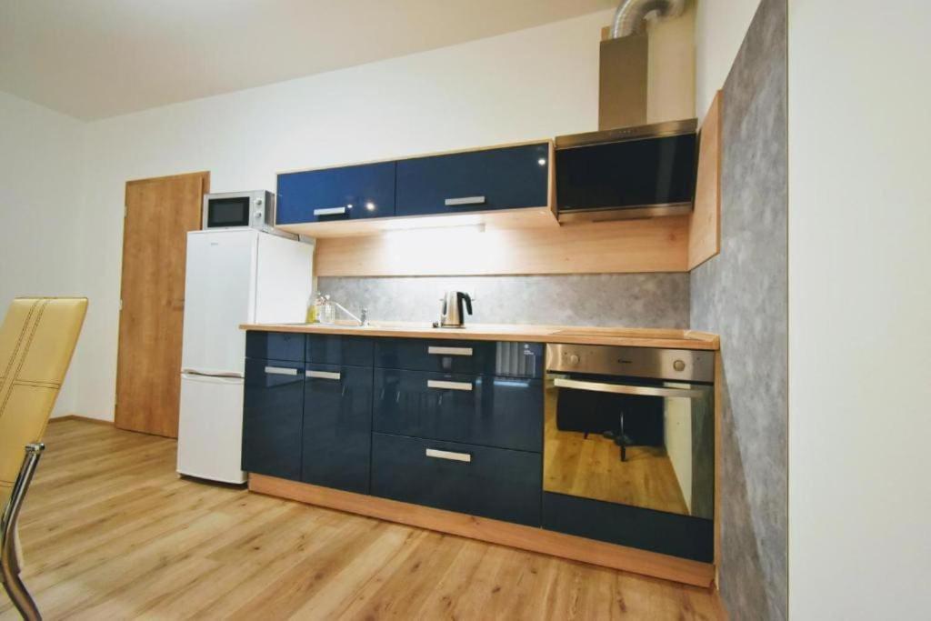 Moderni Apartman Horni Marsov - By Alka Eksteriør bilde