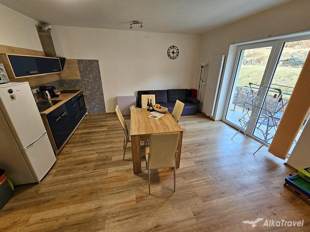 Moderni Apartman Horni Marsov - By Alka Eksteriør bilde